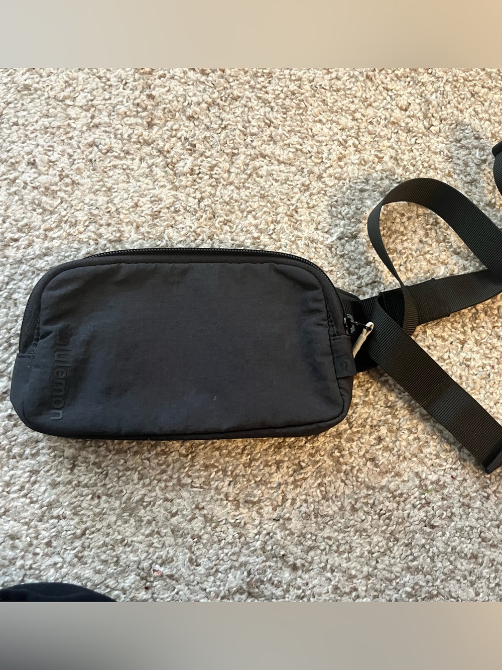 lululemon athletica Black Men's Waist Pack with Adjustable Strap